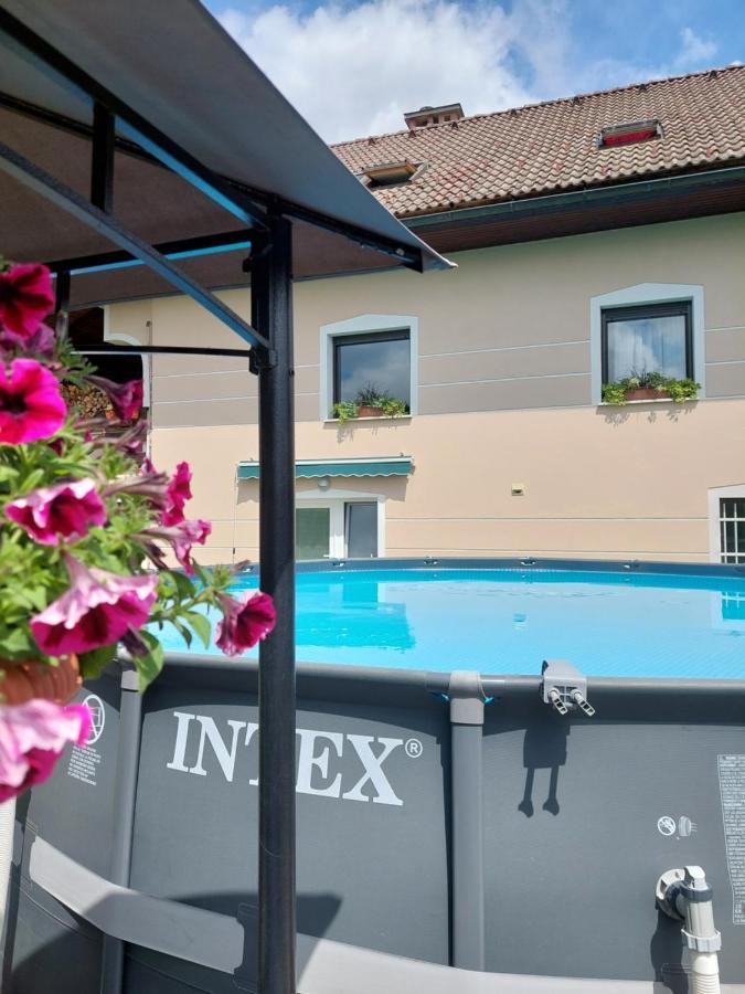 Apartma Zirovnik Cerklje na Gorenjskem Esterno foto