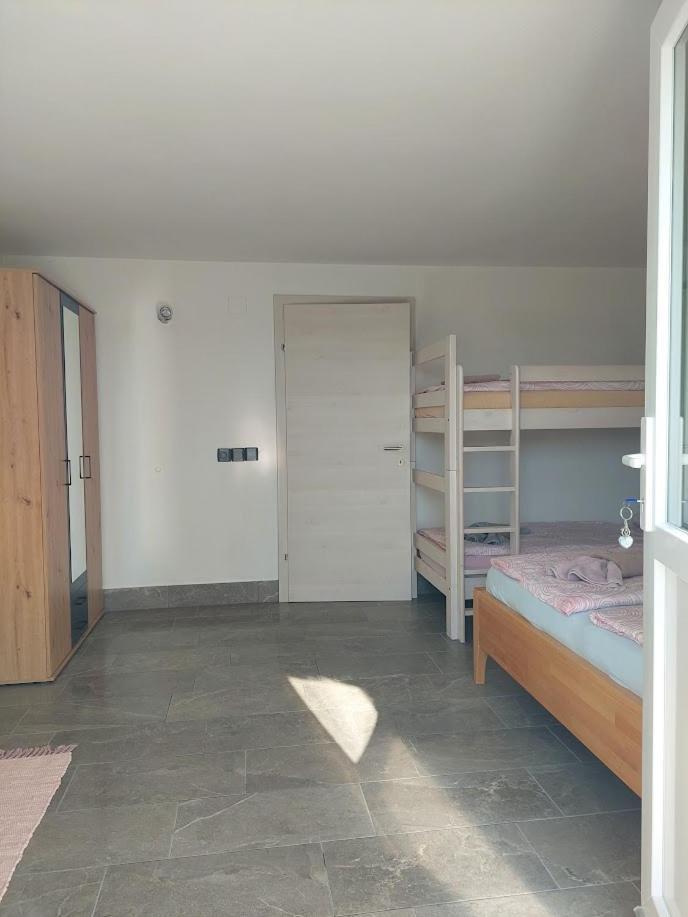 Apartma Zirovnik Cerklje na Gorenjskem Esterno foto