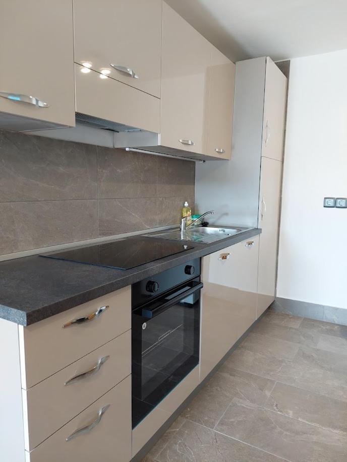 Apartma Zirovnik Cerklje na Gorenjskem Esterno foto