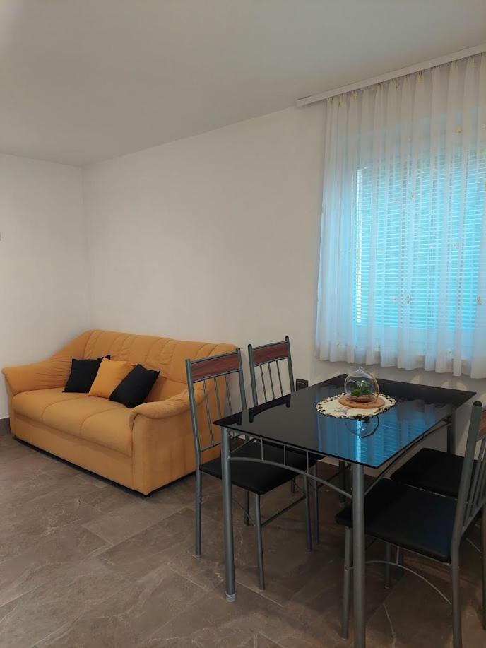 Apartma Zirovnik Cerklje na Gorenjskem Esterno foto